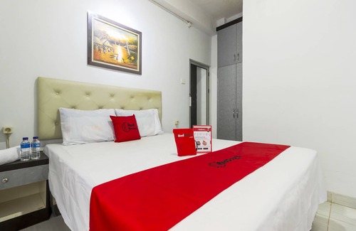 Gambir House | Reddoorz near Gajah Mada Plaza 2