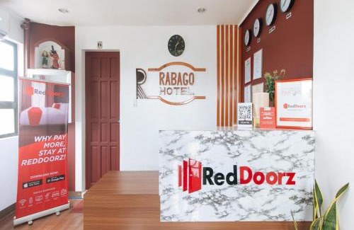 Cabatuan Hotel | RedDoorz Near Iloilo International Airport