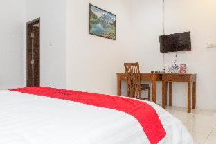 Cileunyi House | RedDoorz near Jatinangor Town Square