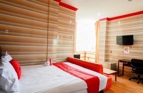 Pulupanda Hotel | RedDoorz near Kendari Beach 2