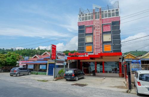 Pulupanda Hotel | RedDoorz near Kendari Beach 2