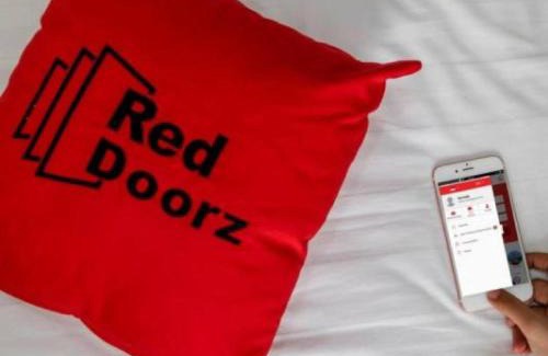 Palu House | RedDoorz near Millenium Waterpark Palu