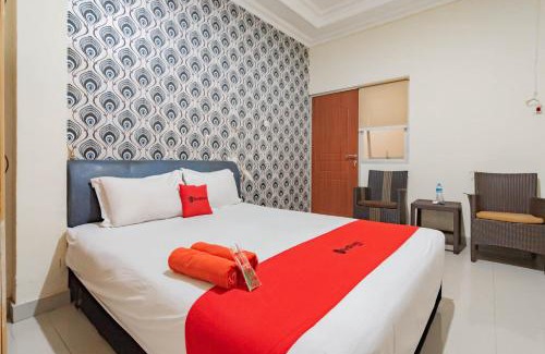 Balikpapan Hotel | RedDoorz near Pasar Klandasan Balikpapan