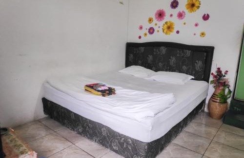 Pardamean Ajibata Hotel | RedDoorz near Pelabuhan Ajibata Parapat