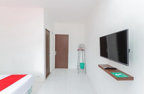Serang Hotel | RedDoorz near RSUD Banten Serang