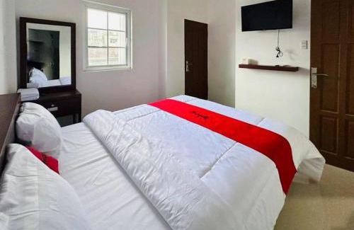 Pematangsiantar Hotel | RedDoorz near Stasiun Pematangsiantar
