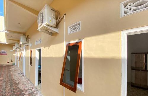 Pasuruan Hotel | RedDoorz near Terminal Baru Pasuruan
