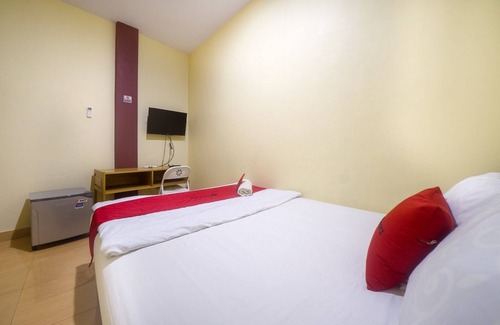Gorontalo Hotel | RedDoorz near TVRI Gorontalo