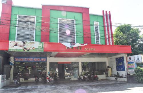 Makassar Hotel | RedDoorz near Universitas Muhammadiyah Makassar