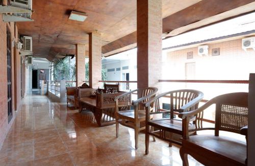 Kendari House | RedDoorz Plus at Hotel Srikandi Kendari