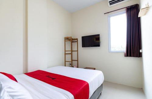 Tanjung Uncang Hotel | RedDoorz Plus at Komplek ABC Batu Aji Batam