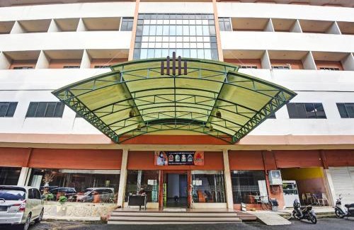 Tanjung Pinang Hotel | RedDoorz Plus at Plaza Hotel Tanjung Pinang