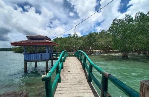 Balamban Hotel | RedDoorz Plus @ Costa Roca Balamban