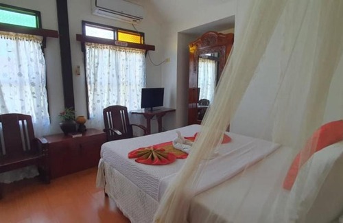 Pagudpud Resort | RedDoorz Plus @ Evangeline Beach Resort