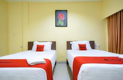 Sibolga Hotel | RedDoorz Plus @ Jalan FL Lumban Tobing Sibolga