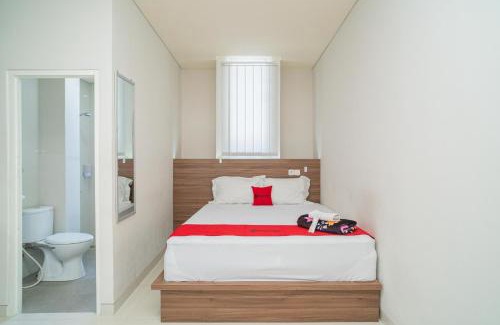 Bojonegoro Hotel | RedDoorz Plus @ Jalan Pemuda Timur Bojonegoro