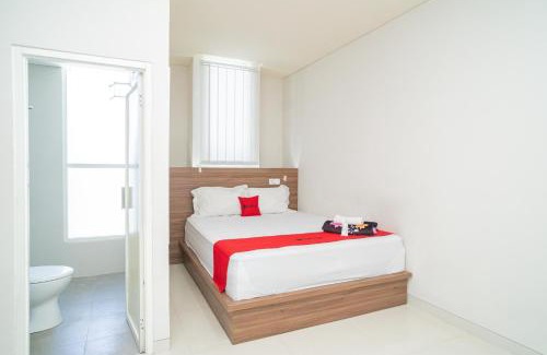 Bojonegoro Hotel | RedDoorz Plus @ Jalan Pemuda Timur Bojonegoro
