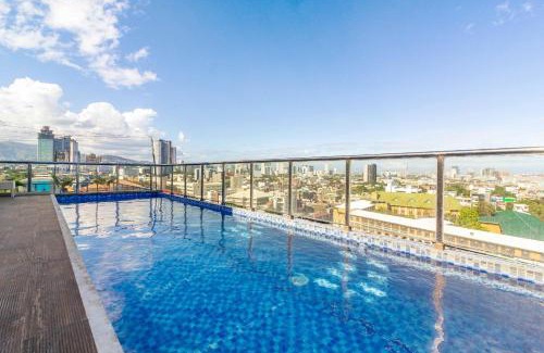Downtown Cebu Hotel | RedDoorz Plus @ Jones Avenue Cebu