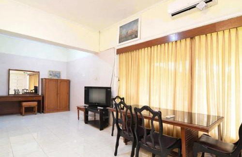 Laweyan House | RedDoorz Plus @ Laweyan