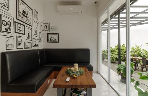 Pancawati House | RedDoorz Plus near Exit Toll Puncak 2