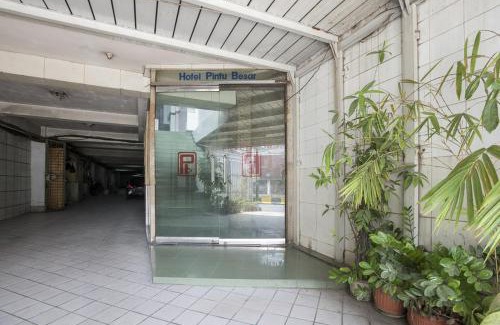 Chinatown House | RedDoorz Plus near Jakarta Kota Station