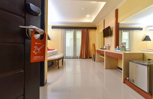 Pemogan Hotel | RedDoorz Plus near Mall Bali Galeria 2