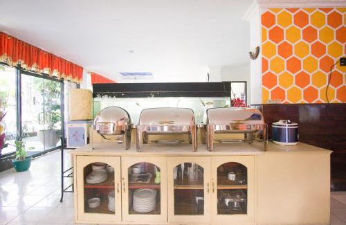 Bitung Hotel | RedDoorz plus near Pelabuhan Bitung