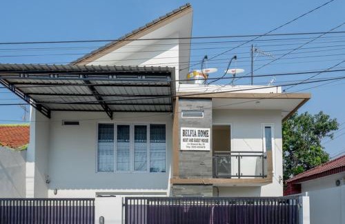 Tegal House | RedDoorz Plus Syariah near Stasiun Tegal 2