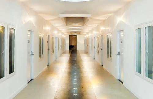 Sibolga Hotel | RedDoorz Premium Hotel Sopo Holong Sibolga