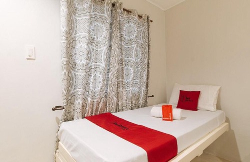 Lucena Hotel | RedDoorz Premium @ Ouan's the Farm Resort
