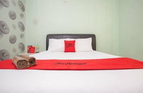 Klojen House | RedDoorz @ Raya Tidar
