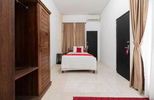 Padang House | RedDoorz Syariah at Jalan Andalas Padang