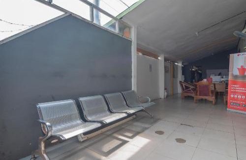 Kualakapuas House | RedDoorz Syariah At Jalan cilik Riwut Kapuas