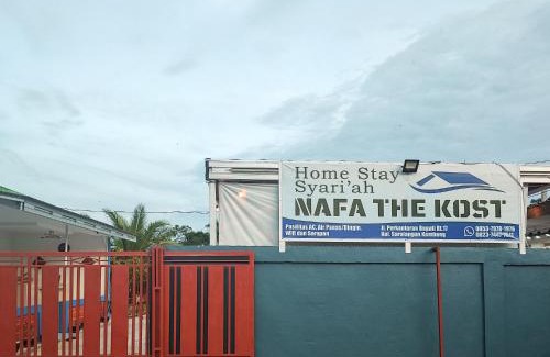 Sarolangun Hotel | RedDoorz Syariah at Naffa Homestay