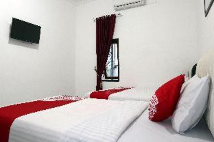 Padang Hotel | RedDoorz Syariah at Penginapan Eby Padang