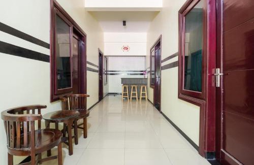 Surabaya House | RedDoorz Syariah @ Ketintang Surabaya