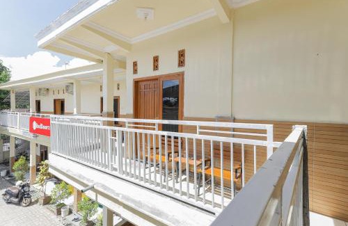 Pasuruan Hotel | RedDoorz Syariah near Alun Alun Pasuruan