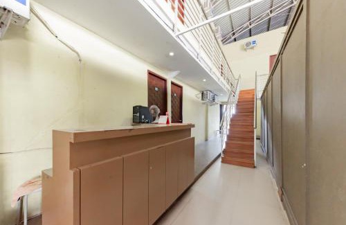 Pelabuhan Ratu Hotel | RedDoorz Syariah near Alun-Alun Pelabuhan Ratu