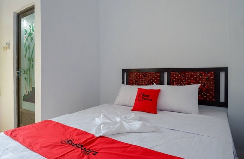 Tegal House | RedDoorz Syariah near Alun Alun Balai Kota Tegal