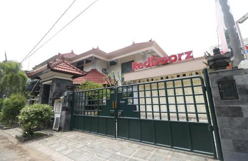 Sidoarjo House | RedDoorz Syariah near Gelora Delta Sidoarjo