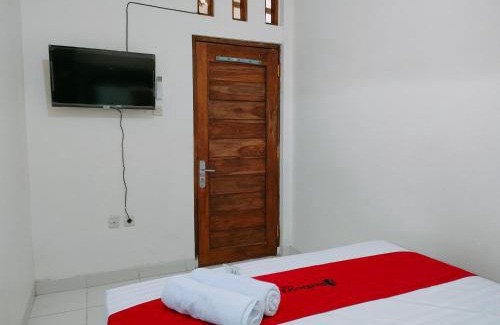 Banguntapan Hotel | RedDoorz Syariah near Jogja Expo Center