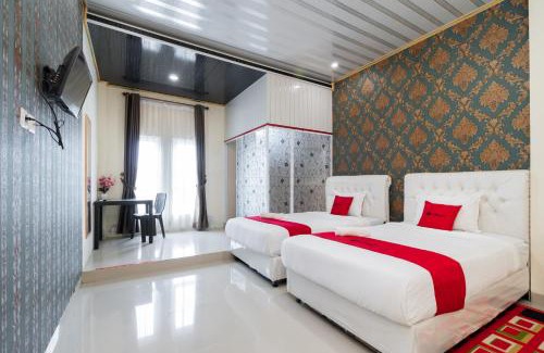 Padang Hotel | RedDoorz Syariah near Minangkabau International Aiport