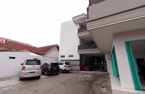 Palembang House | RedDoorz syariah near Stasiun LRT Bumi Sriwijaya