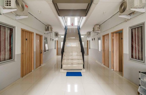 Palembang House | RedDoorz syariah near Stasiun LRT Bumi Sriwijaya