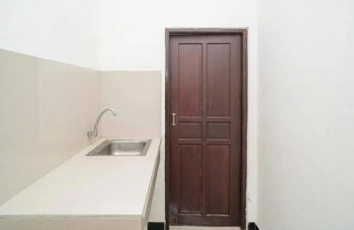Banjarbaru Hotel | RedDoorz Syariah Near Syamsudin Noor Airport 4