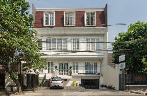Pancoran House | RedDoorz Syariah Plus near Pancoran 2