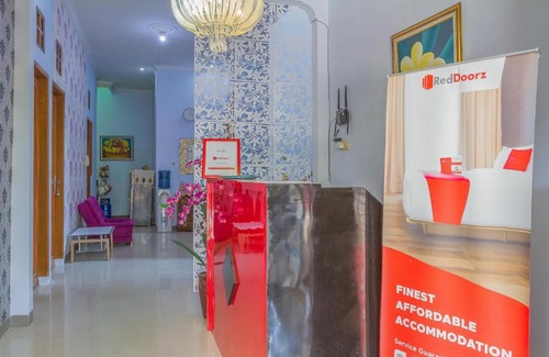 Cirebon House | RedDoorz Syariah @ Puri Kalijaga Street