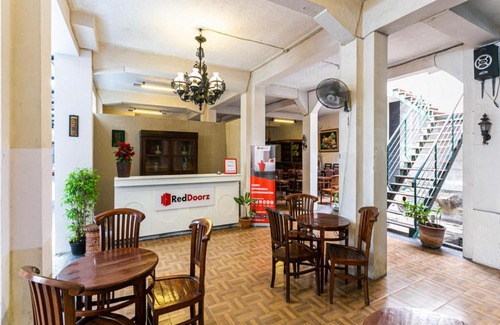 Solo City Centre House | RedDoorz @ Urip Sumoharjo Solo