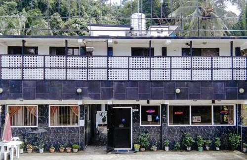 Marabut Hotel | RedDoorz @ Western Highway Lodge Hotel