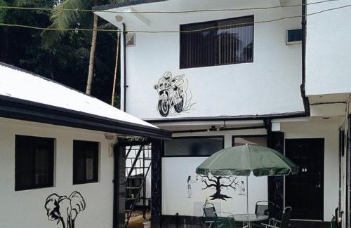 Marabut Hotel | RedDoorz @ Western Highway Lodge Hotel